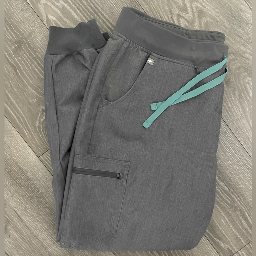 FIGS Zamora Jogger Scrub Pants XL, used condition